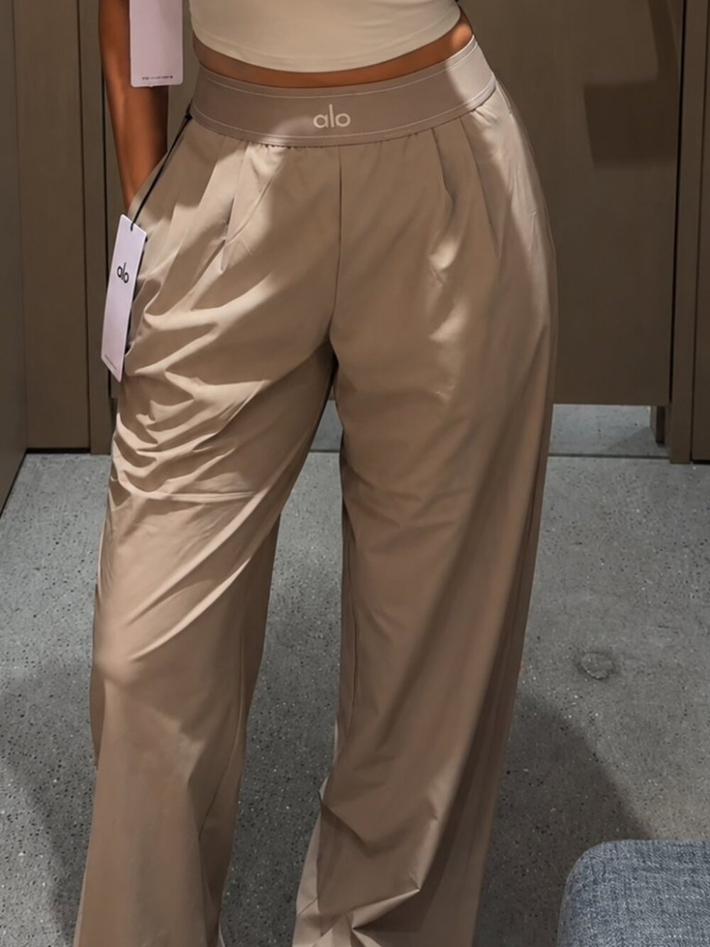 ALO Yoga High Waisted Wide Leg Pants ✨ Rare Color Gravel (30” Inseam) 😘 | NWT
